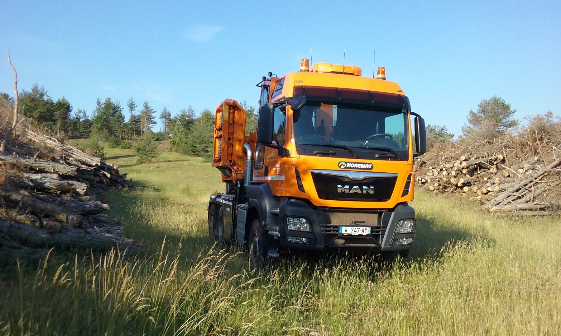 Déchiqueteuse sur camion Valormax Noremat Jenz 16